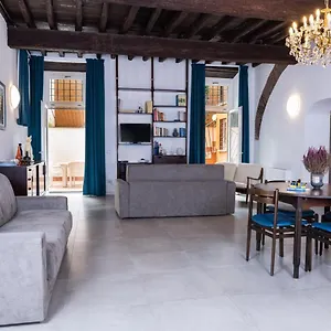 Renella 92 Apartment Rome