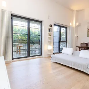Apartment Vivimihome Loft Su Due Livelli Con Terrazzo, Milan